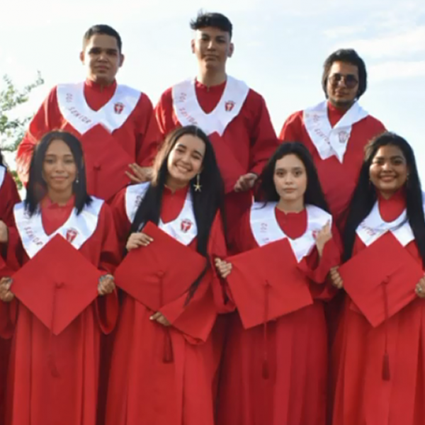 Proclamación décima promoción de Bachilleres CCI